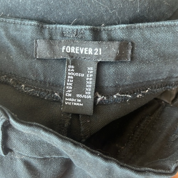 Woman’s dress pants from forever 21. Size xs. Great condition! - Picture 6 of 6